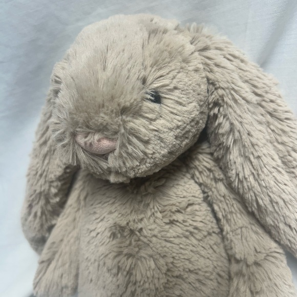 Jellycat London Beige Tan Bashful Bunny 12" Stuffed Plush Rabbit White Tail - Picture 3 of 7